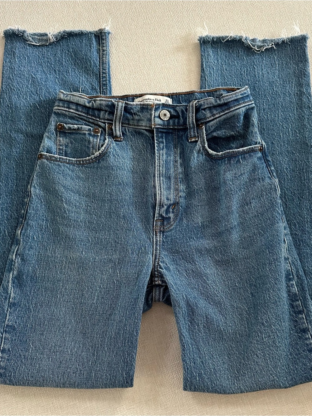 A&F The 90s Straight Ultra High Rise (medium) short